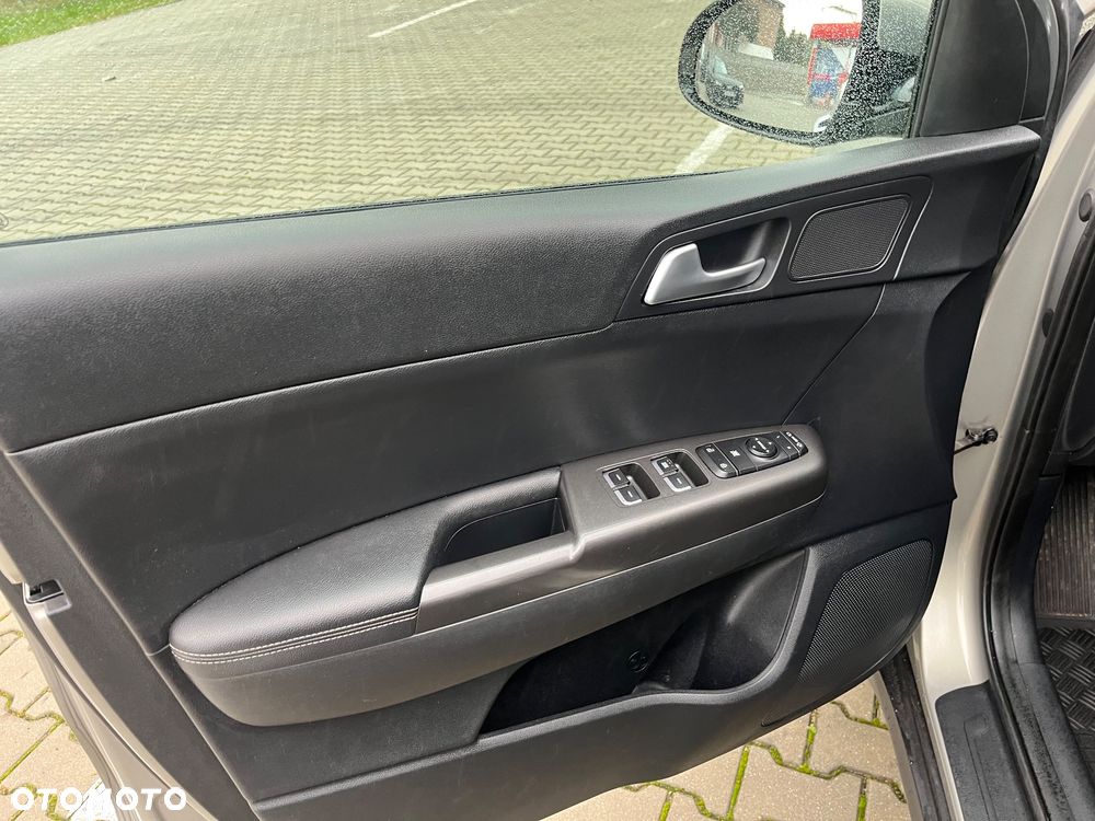 Kia Sportage 1.7 CRDI XL 2WD - 21