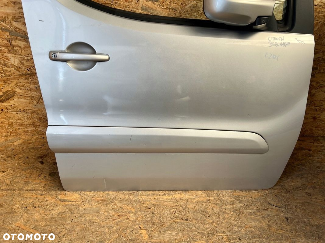 Drzwi PRZEDNIE PRAWE prawy przód CITROEN BERLINGO 2 II Lakier: EZRC - 3