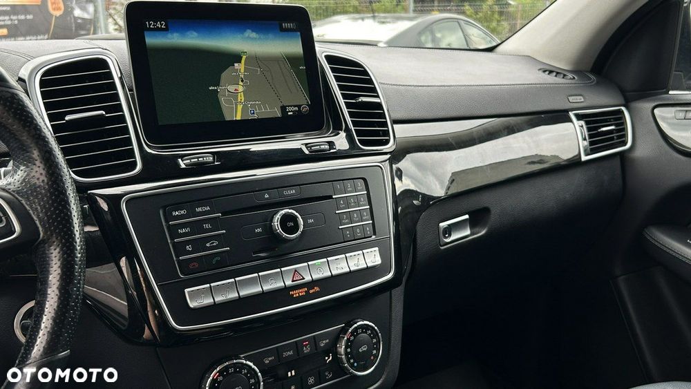 Mercedes-Benz GLE - 10