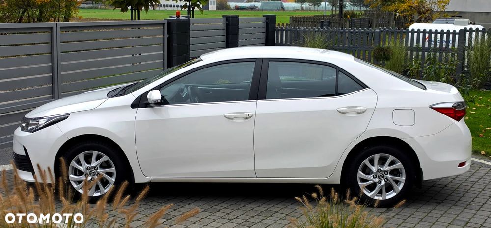 Toyota Corolla 1.6 Premium - 10