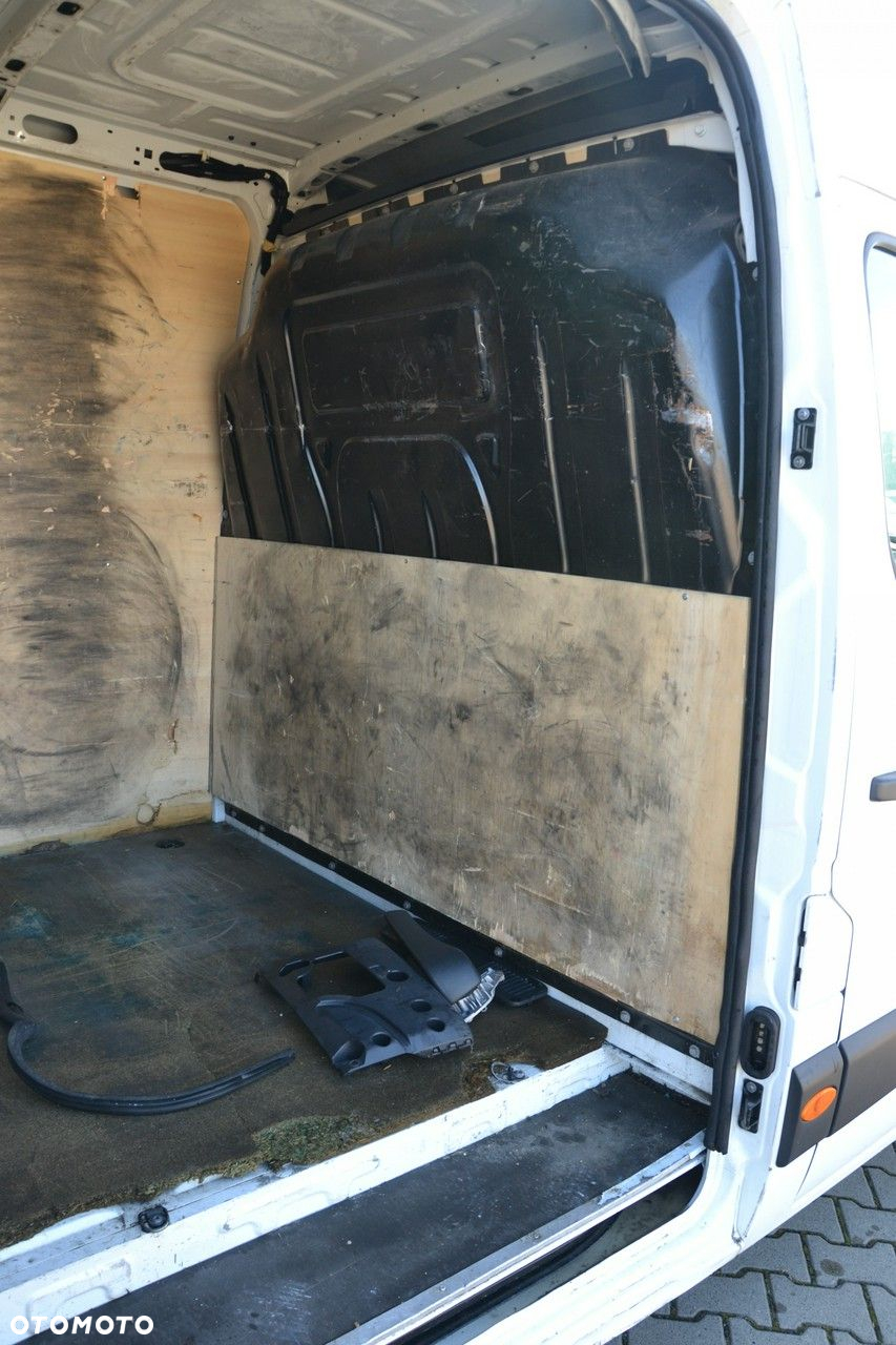 Renault Master - 15
