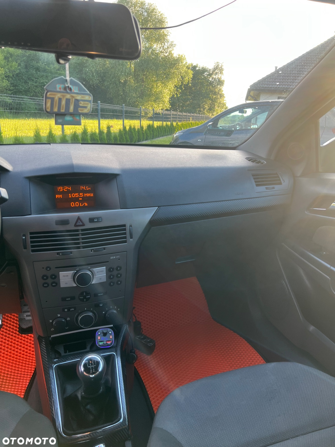 Opel Astra III GTC 1.6 Enjoy - 11