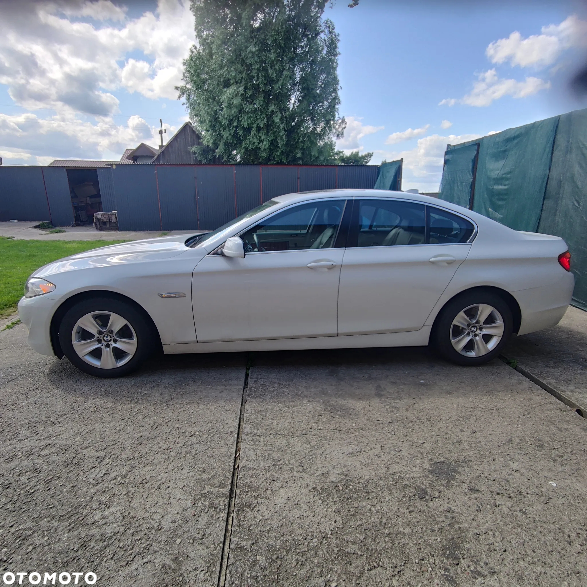 BMW Seria 5 520i GPF Luxury Line sport - 40