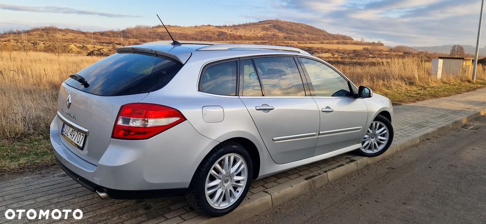 Renault Laguna 3.0 dCi V6 Initiale - 4