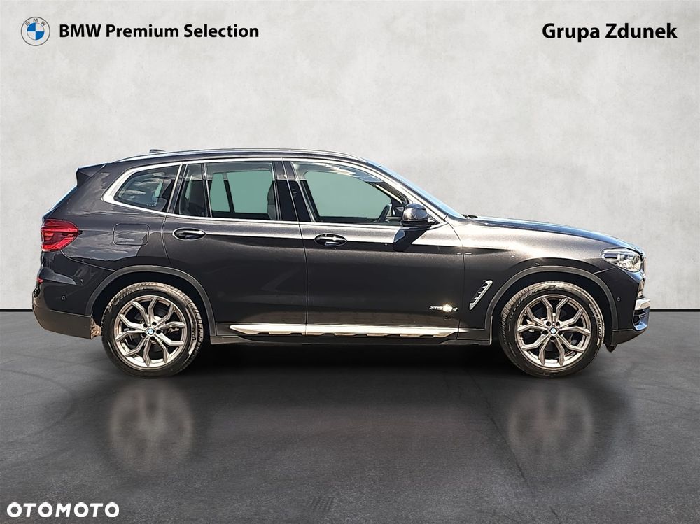 BMW X3 xDrive20d - 10