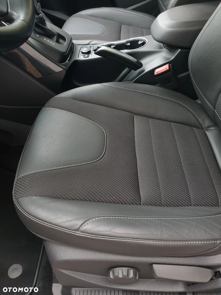 Ford Kuga 2.0 TDCi 4x4 Titanium - 25