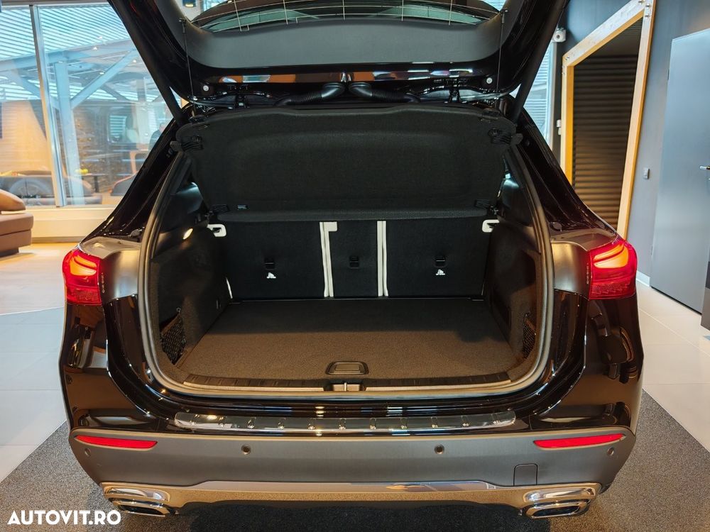 Mercedes-Benz GLA 180 d Aut. - 17