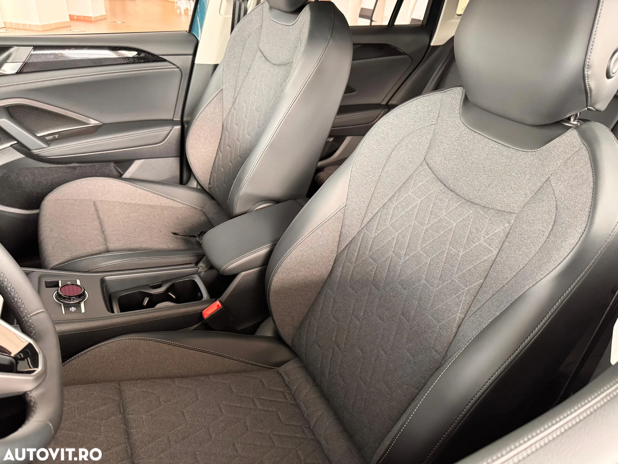 Volkswagen Tiguan 2.0 TDI DSG Life - 13