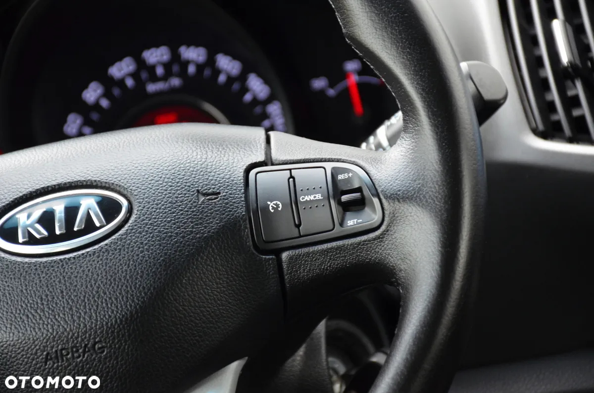 Kia Sportage 2.0 M - 33
