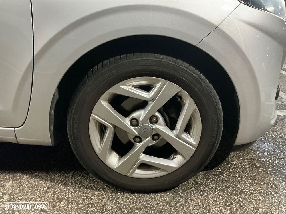 Hyundai i10 1.0 Comfort AMT - 12