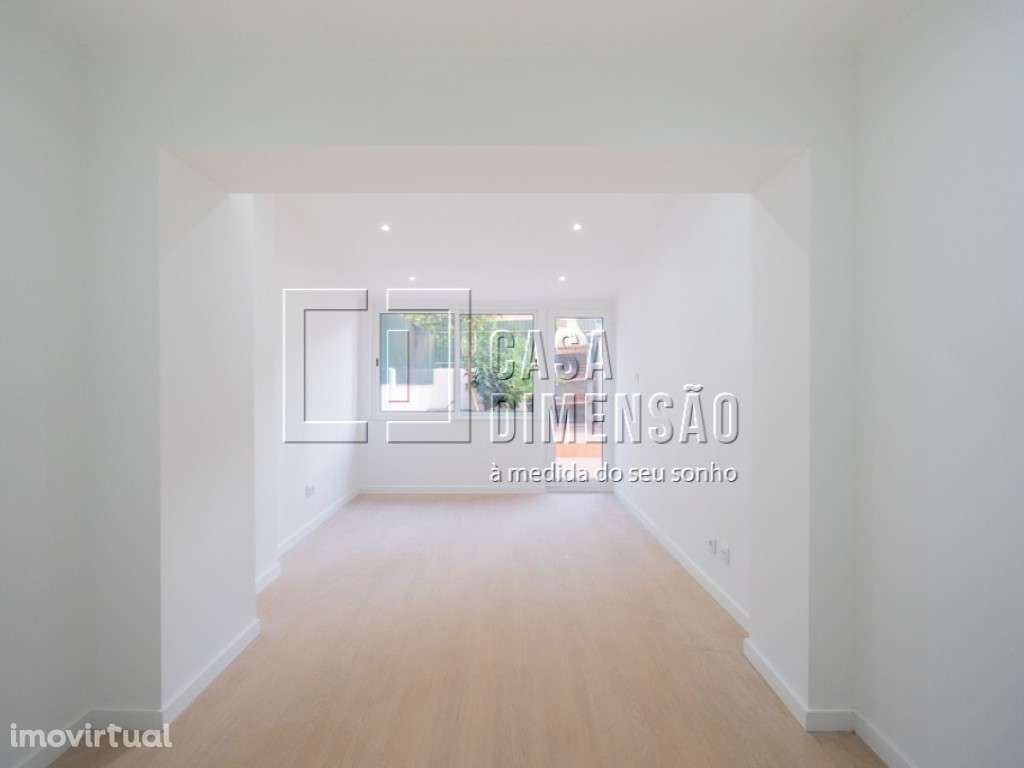 Apartamento de tipologia T1+1, com terraço, na Buraca!! - Grande imagem: 5/14