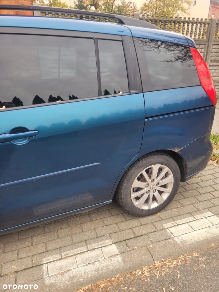 Mazda 5 - 4