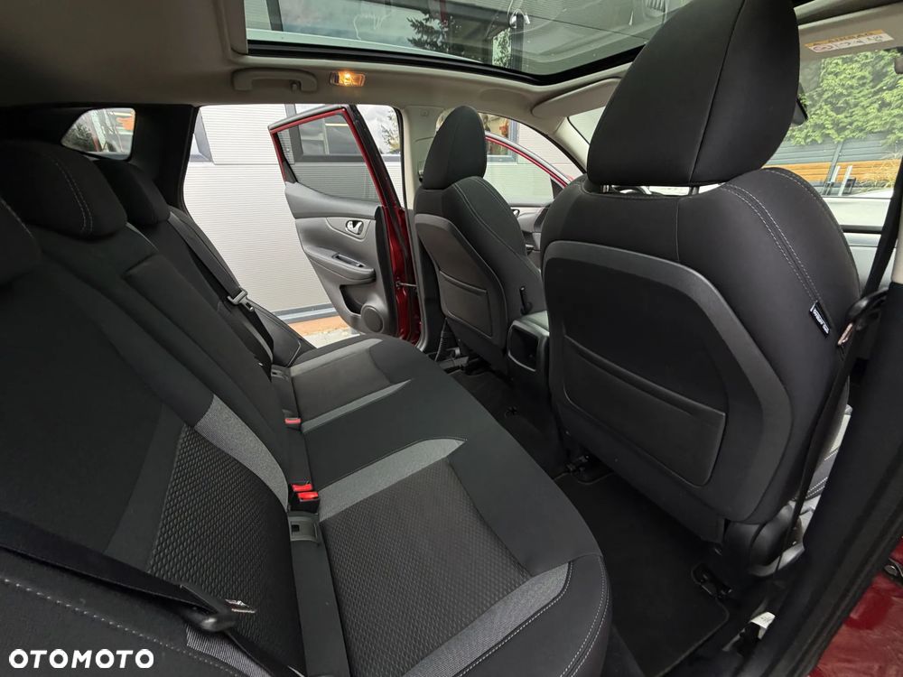 Nissan Qashqai 1.3 DIG-T DCT N-CONNECTA - 17