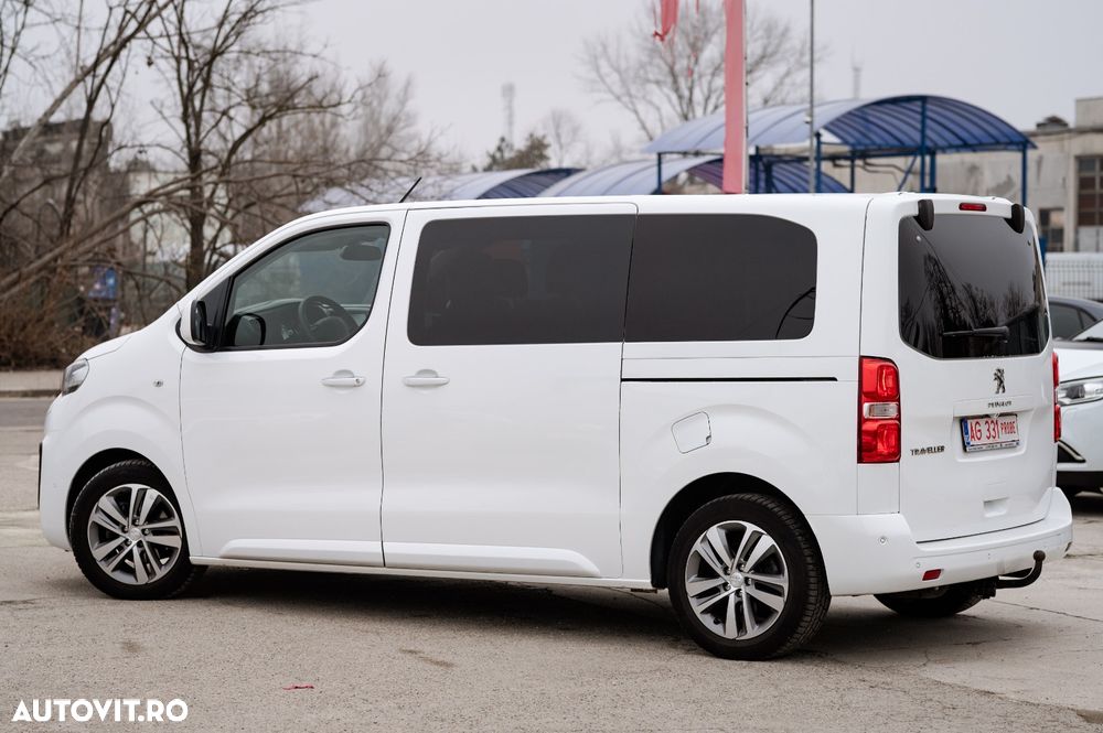 Peugeot Traveller - 16
