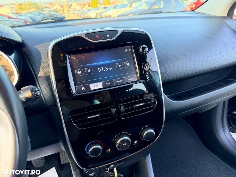 Renault Clio - 14