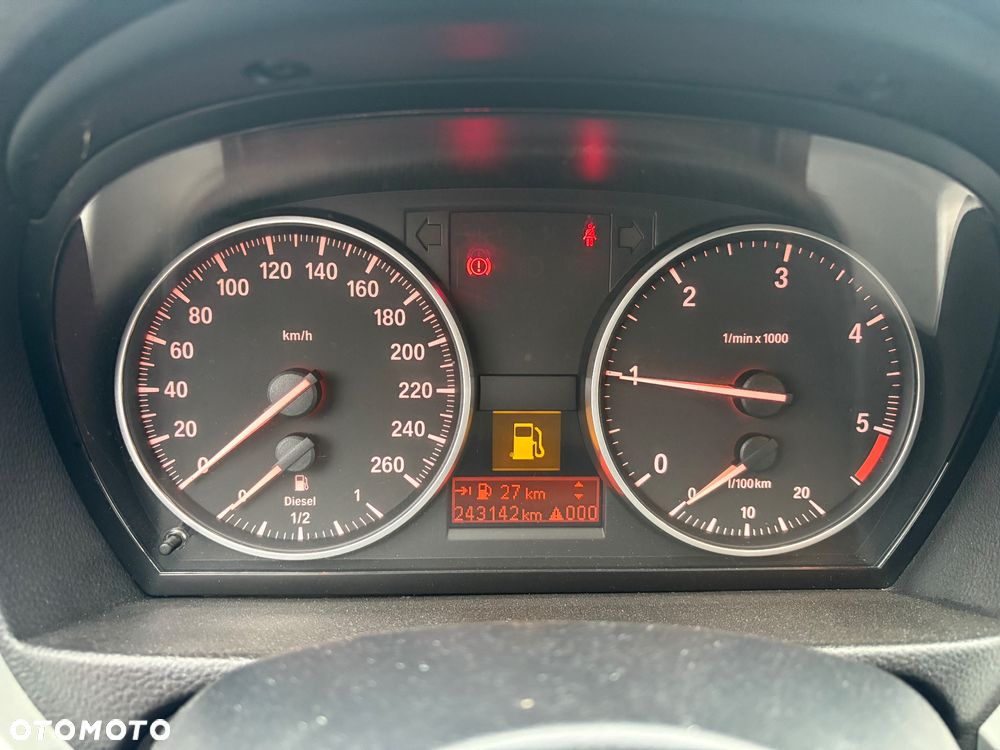 BMW Seria 3 318d DPF Edition Lifestyle - 6