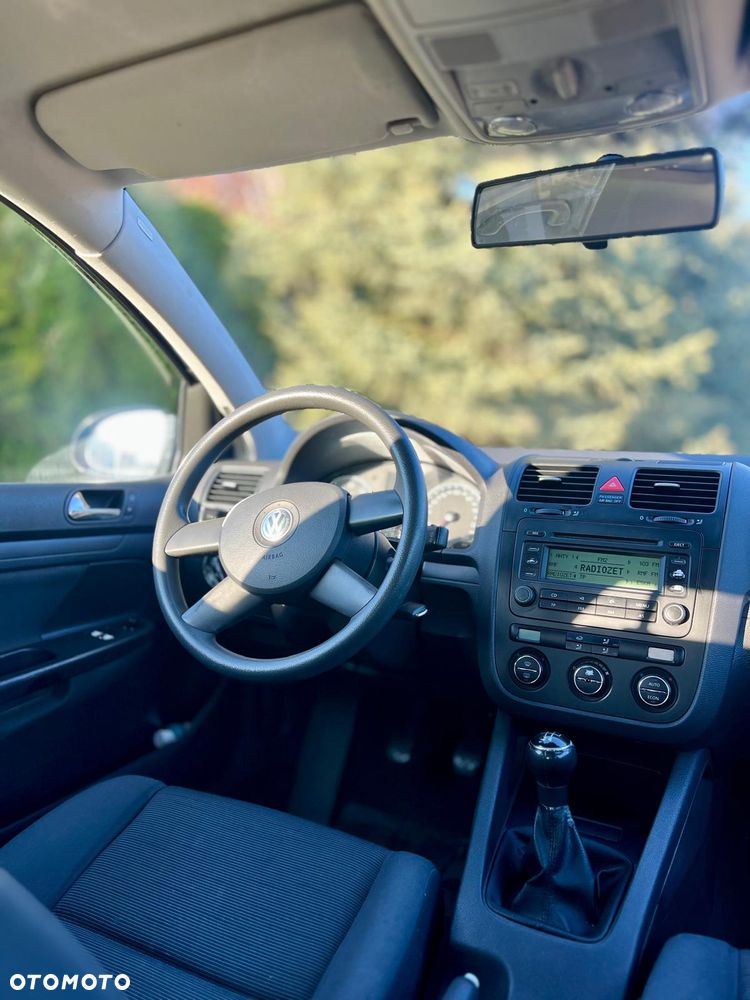 Volkswagen Golf 1.6 Comfortline - 8