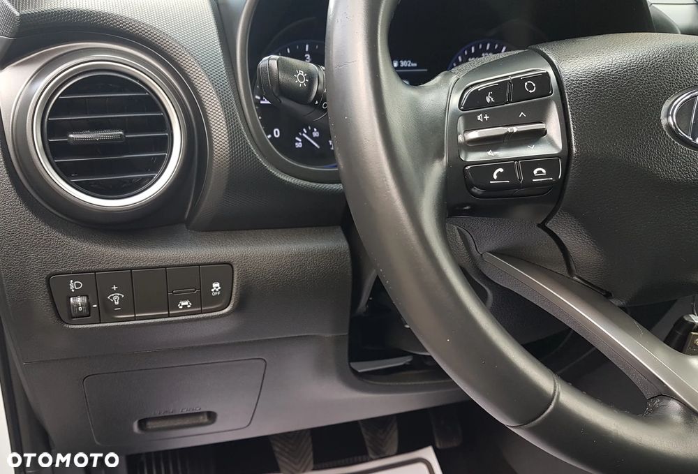 Hyundai Kona - 30