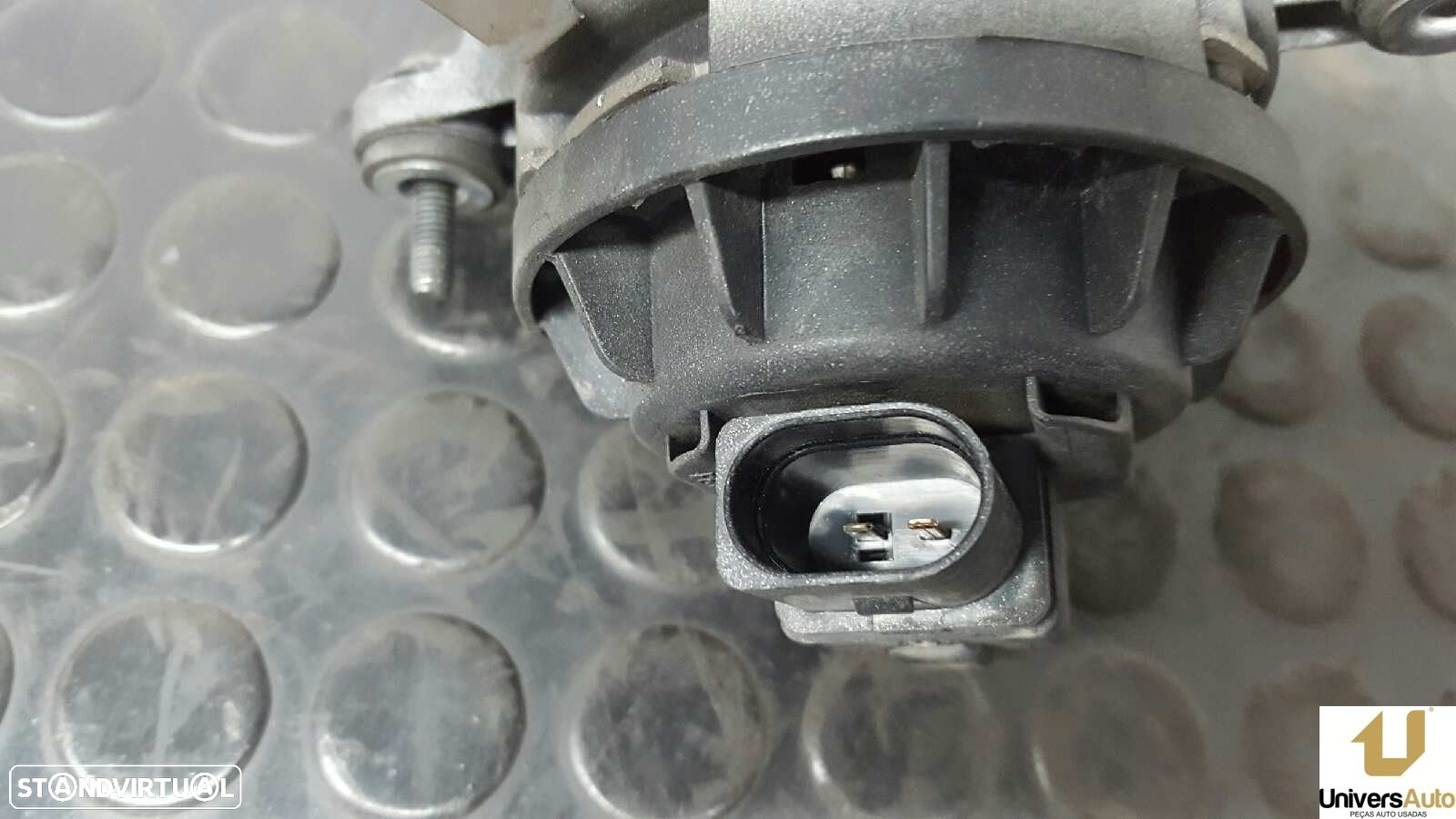 FAROL DE NEVOEIRO ESQUERDO SEAT CORDOBA BERLINA (6L2) REFERENCE - 4