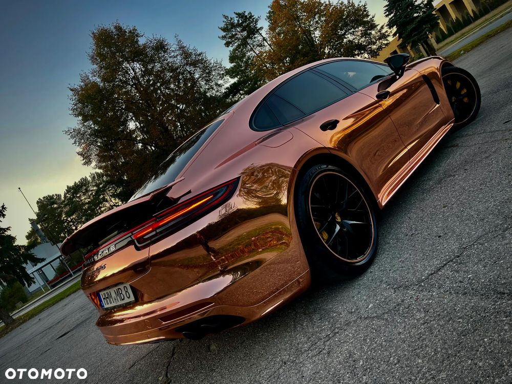 Porsche Panamera - 4