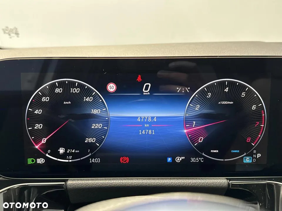 Mercedes-Benz GLA 200 Progressive - 14