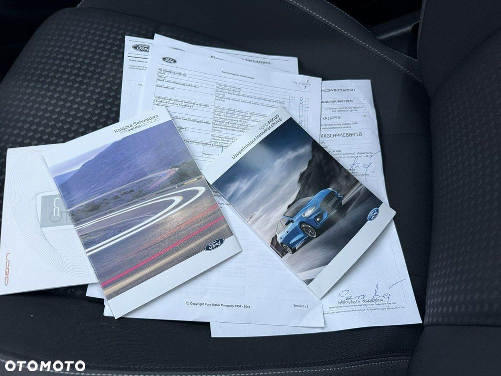 Ford Focus - 30