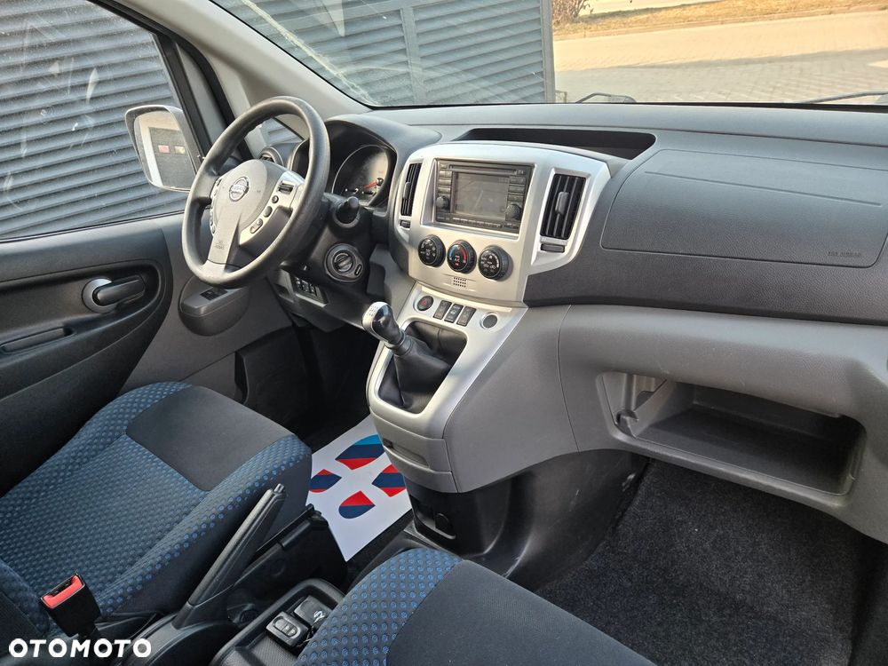 Nissan NV200 - 14