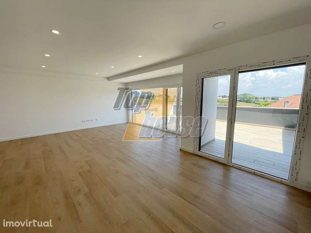 Moradia em banda V4 + 1 - Caparica - Grande imagem: 4/48