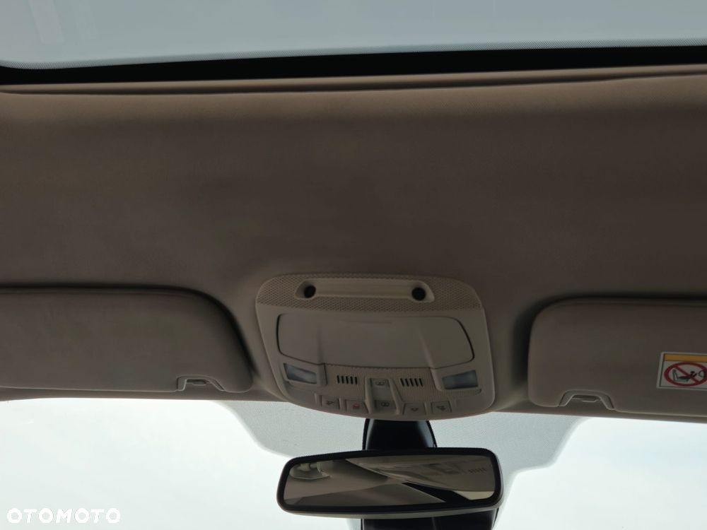 Ford Mondeo 2.0 EcoBoost ST-Line - 26