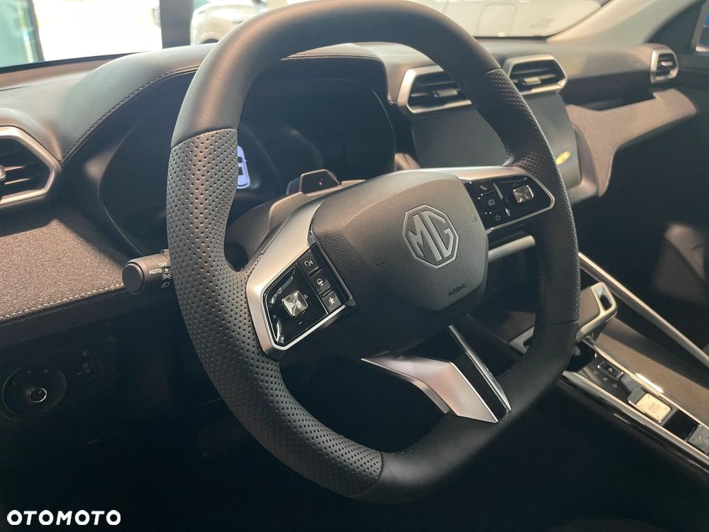 MG ZS Hybrid+ - 17