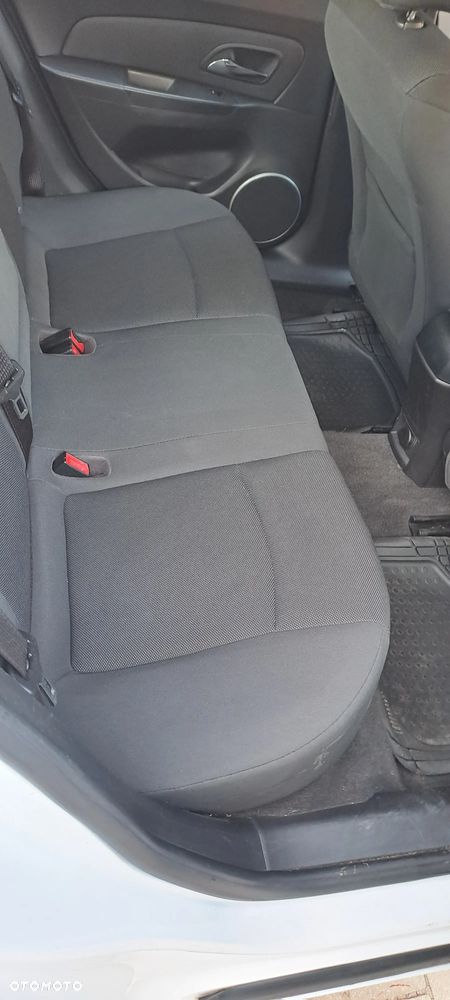 Chevrolet Cruze 1.8 LTZ - 25