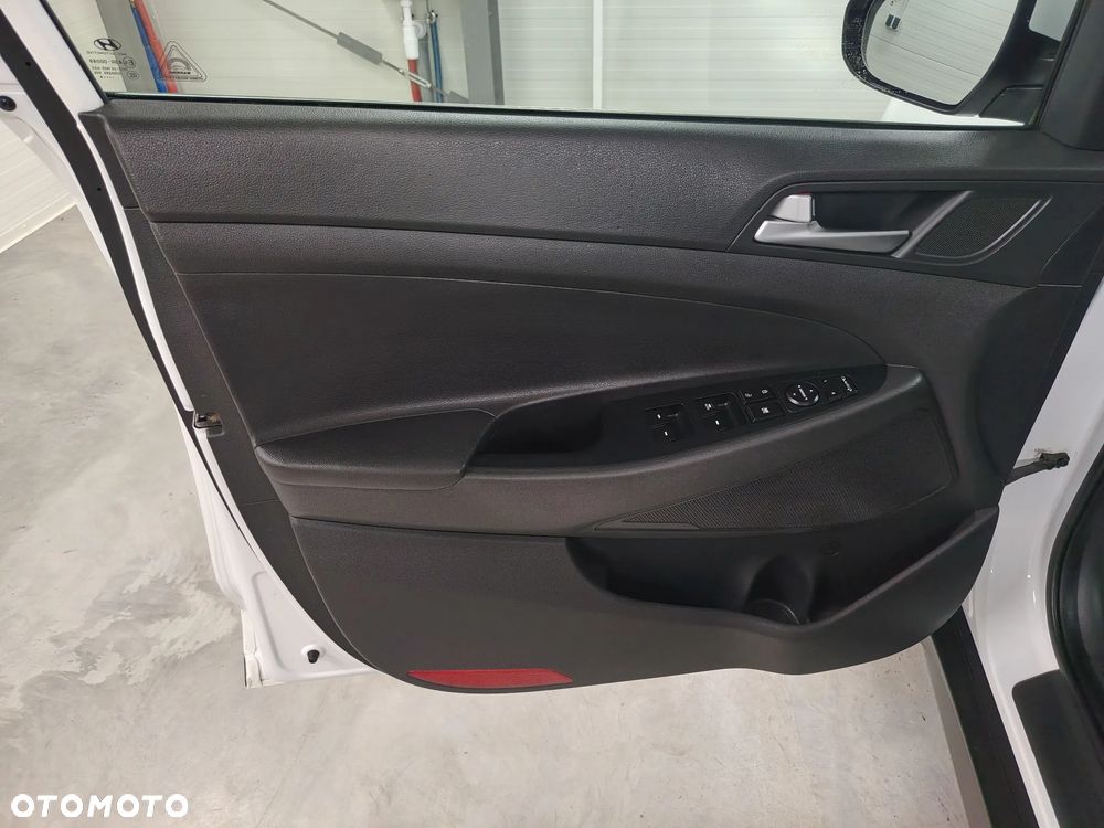 Hyundai Tucson 1.6 T-GDI TourdePologne 2WD - 19