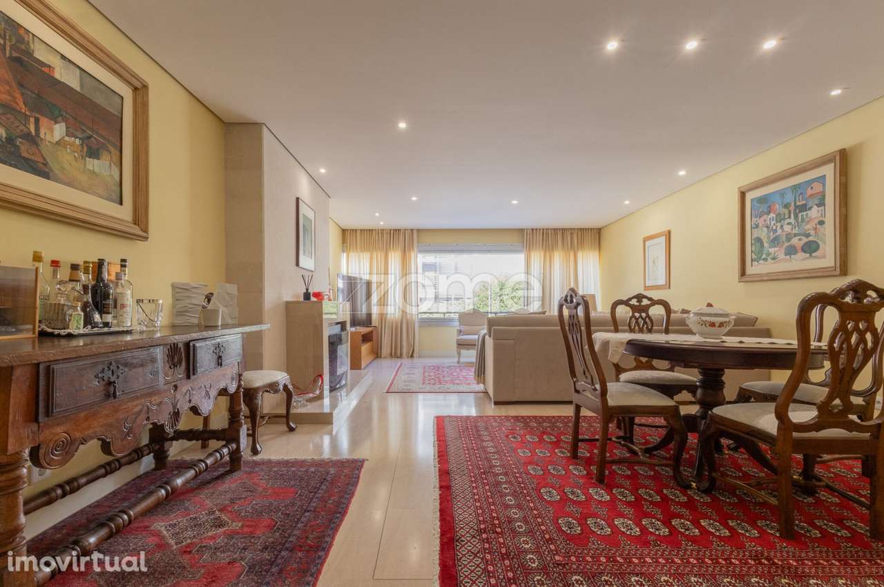 Apartamento T3 junto ao Casino do Estoril - Grande imagem: 2/31