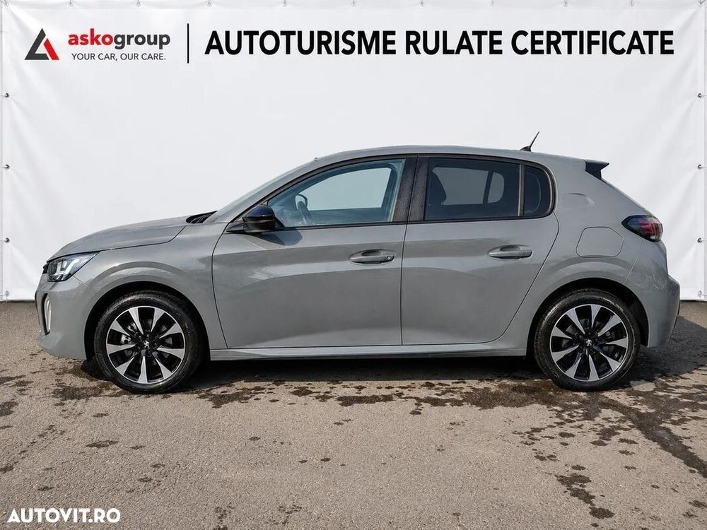 Peugeot 208 - 33