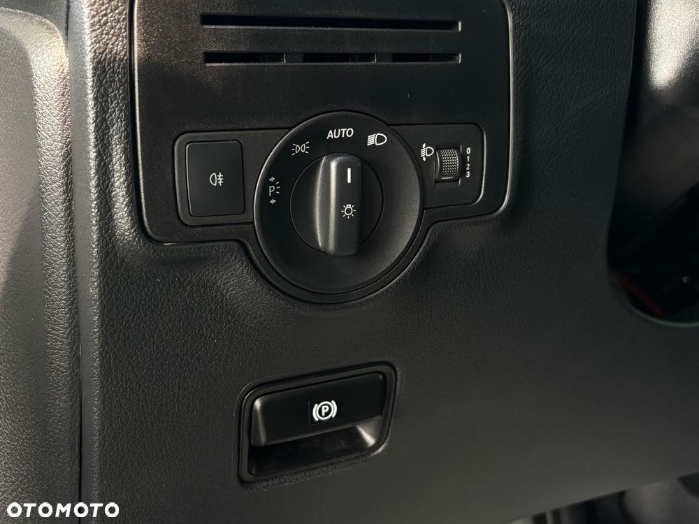 Mercedes-Benz Vito - 17