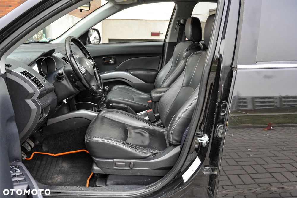Peugeot 4007 - 7