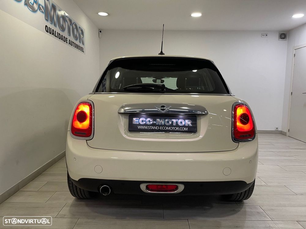 MINI 5 Portas One D - 18