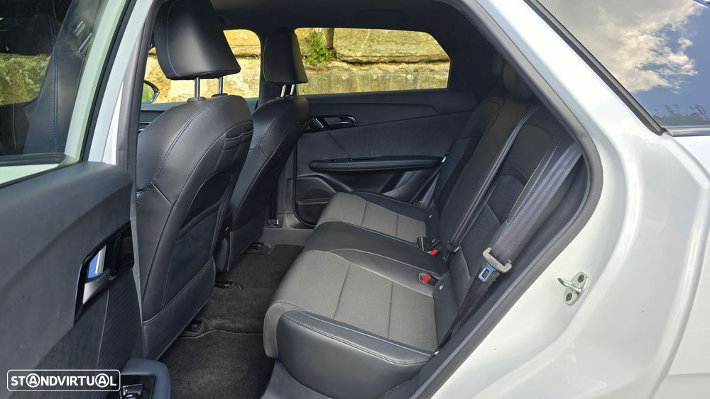 MG MG4 64 kWh Luxury - 48