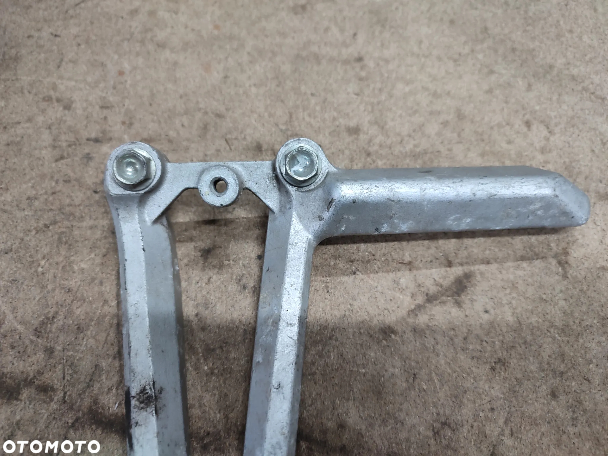 Set pasażera, podnóżek lewy tył Honda CBR 600 F4 - 3