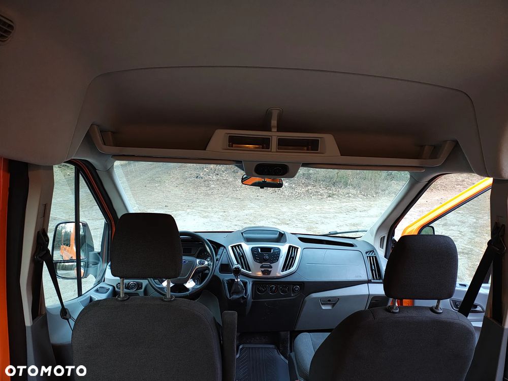 Ford Transit - 25