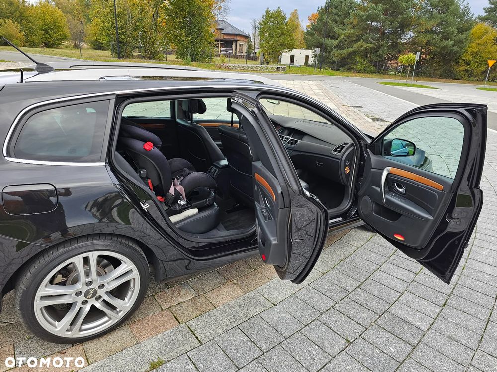 Renault Laguna Grandtour 2.0 dCi Initiale - 9