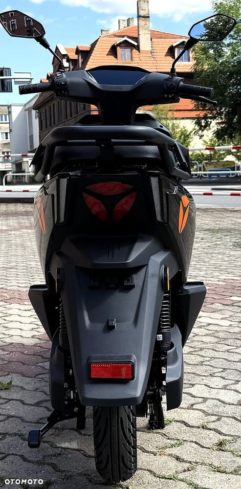 Yadea C-line - 17