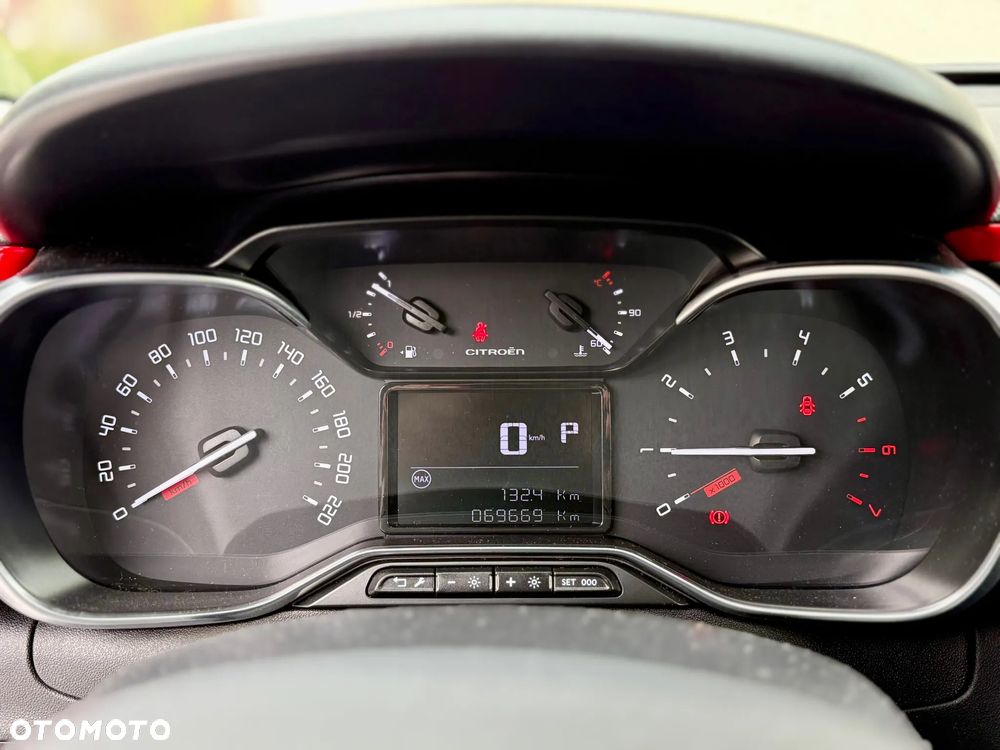 Citroën C3 1.2 PureTech Shine EAT6 - 22