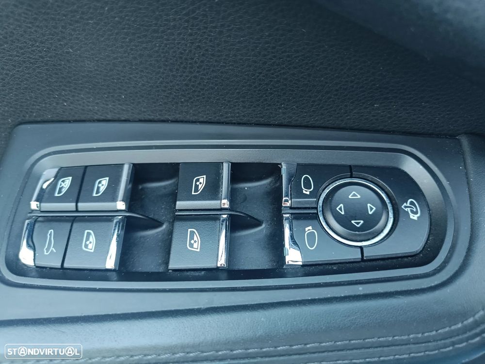 Porsche Macan Standard - 37