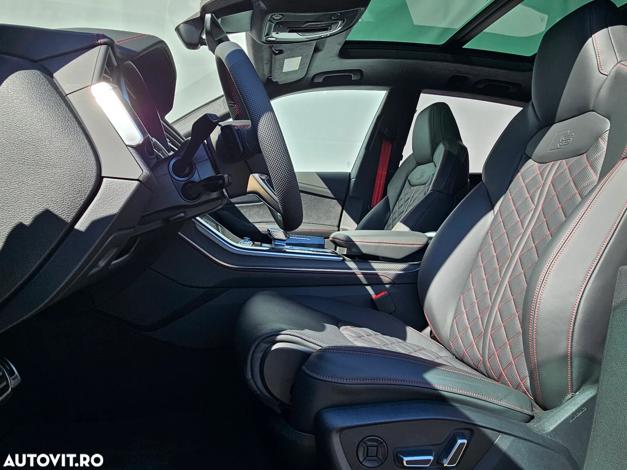Audi Q8 55 TFSI quattro Tiptronic MHEV - 12