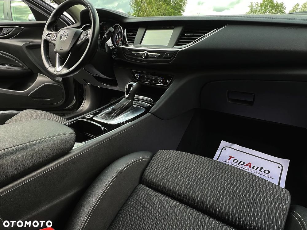 Opel Insignia 1.5 T Exclusive S&S - 18