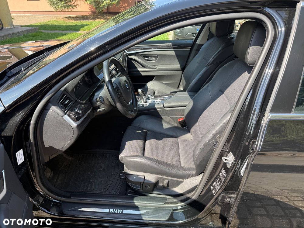BMW Seria 5 520d - 15