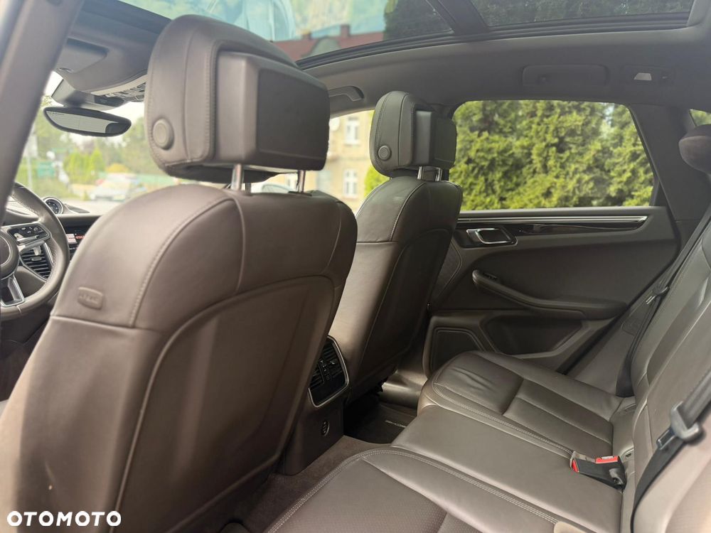 Porsche Macan Standard - 10