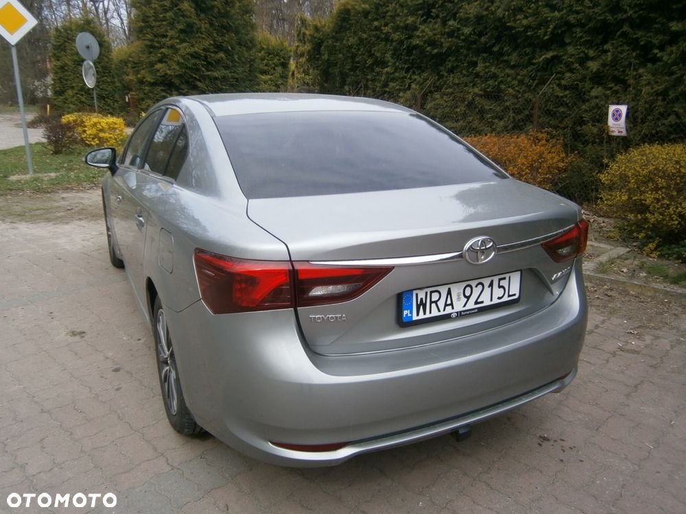 Toyota Avensis 1.8 Sol MS - 3
