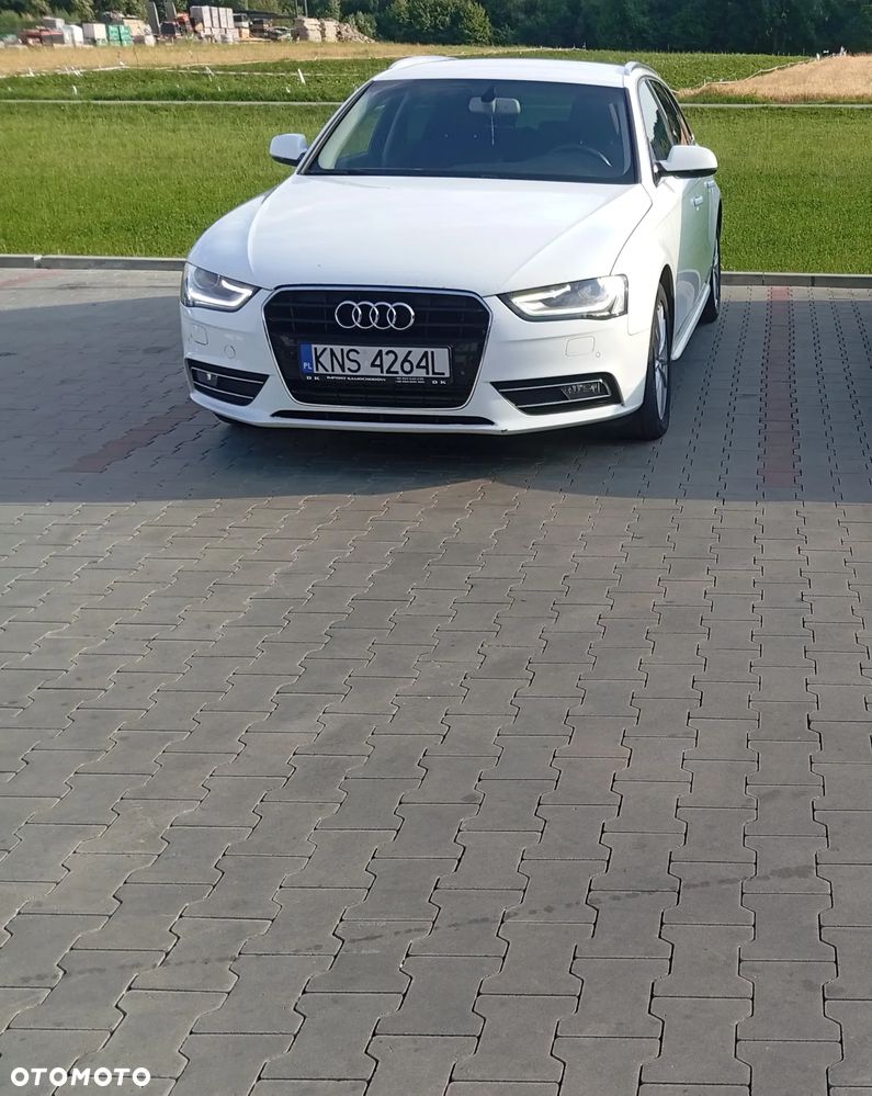 Audi A4 Avant 2.0 TDI DPF quattro S tronic Attraction - 8